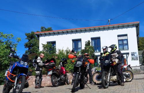 Bad Urach House | Gästehaus 26/2: Family-Friendly Retreat with High Ratings