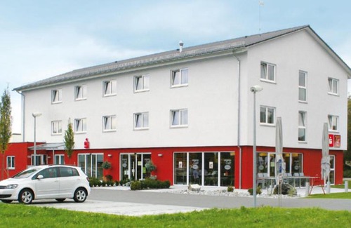 Biberach an der Riss House | Guest-Approved Gästehaus Adler: Family-Friendly & Pet Welcome