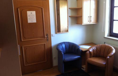 Bad Schallerbach Bed & Breakfast | Pet-Friendly Retreat at Gästehaus AIGMÜLLER - Rated 9.1/10