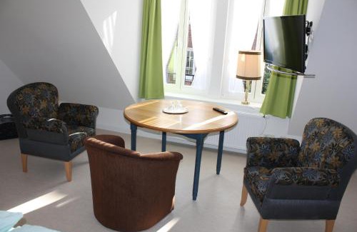Leer Hotel | Family-Friendly Gästehaus Altstadttraum near City Center
