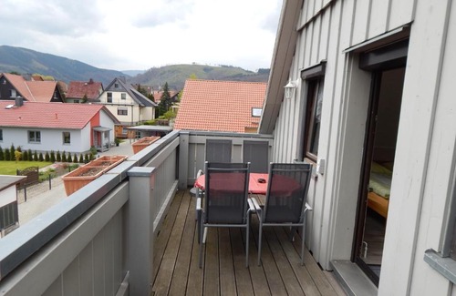 Ilsenburg Apartment | Pet-Friendly Gästehaus am Kirschberg with Breakfast Included