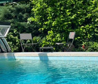 Voecklabruck Hotel | Discover Gästehaus am Stadtpark: Pet-Friendly Retreat