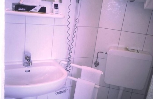 Peiting House | Welcoming Gästehaus an der Peitnach: Family-Friendly Retreat