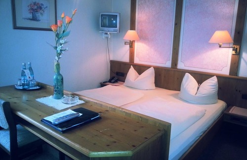 Peiting House | Welcoming Gästehaus an der Peitnach: Family-Friendly Retreat