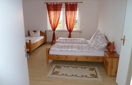 Braunfels Bed & Breakfast | Pet-Friendly Gästehaus Anja with Breakfast & Family Amenities