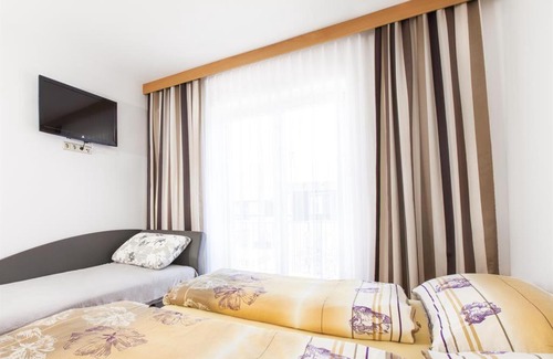 Jois House | Gästehaus Auer Werner: Family-Friendly Retreat with Kitchen