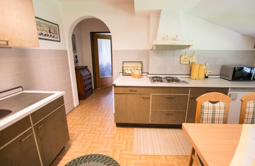 Entfelden Apartment | Guest-Focused Stay at Gästehaus Backhäusl - Rated 8/10