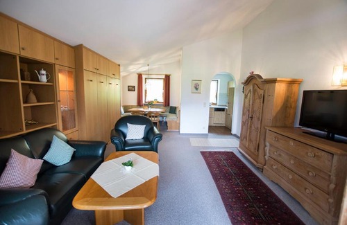 Entfelden Apartment | Guest-Focused Stay at Gästehaus Backhäusl - Rated 8/10