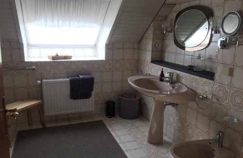 Bargteheide House | Family-Friendly Stay at Gästehaus Bargteheide - 4 Stars