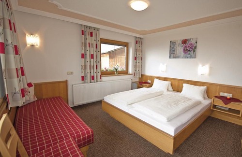 Vorderlanersbach House | Child-Friendly Gästehaus Bergruh with 9/10 Guest Rating