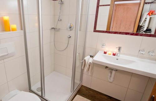 Vorderlanersbach House | Child-Friendly Gästehaus Bergruh with 9/10 Guest Rating