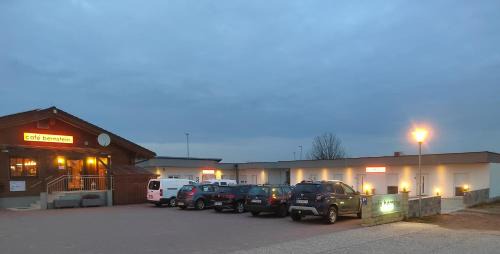 Marchegg Hotel | Guest-Rated 9/10: Enjoy Comfort at Gästehaus-Bernstein