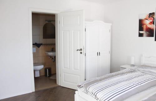 Neustadt-Glewe House | Gästehaus Burgblick: Highly Rated, Pet-Friendly Retreat