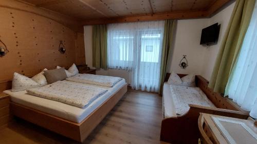 Ried im Zillertal House | Family-Friendly Retreat at Gästehaus Christoph - 4 Star Stay