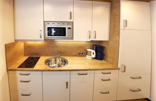 Kruen Apartment | Guest Rated 10/10! Family-Friendly Ferienwohnung Edelweiß