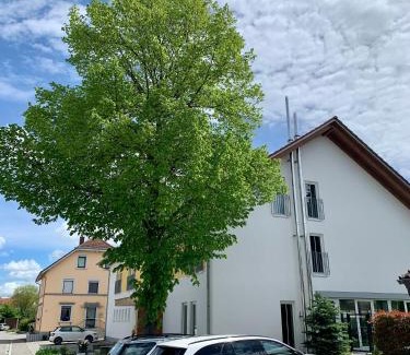 Rielasingen-Worblingen Bed & Breakfast | Gästehaus GN8: Oceanfront Stay with Incredible Guest Ratings