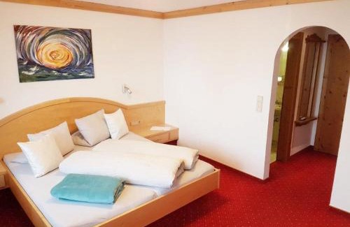 Lanersbach House | Discover Gästehaus Dorfbäckerei: Pet & Child Friendly Retreat