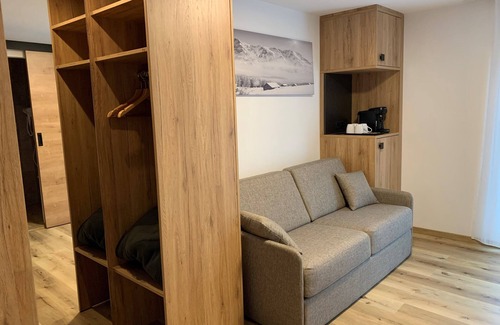 Tulfes Hotel | Cozy Gästehaus Elisabeth with Spa and Restaurant Amenities