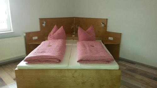 Karbach House | Pet-Friendly Gästehaus Engelhard with Family Amenities