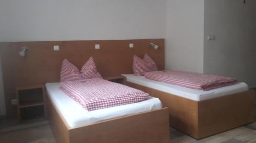 Karbach House | Pet-Friendly Gästehaus Engelhard with Family Amenities