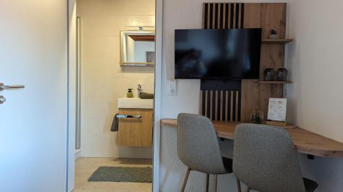 Hergensweiler Bed & Breakfast | Discover Gästehaus Fechtig: Pet & Child Friendly Retreat