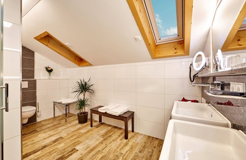 Mittenwald Hotel | Gästehaus Franziska: Wheelchair Accessible with Spa & Breakfast