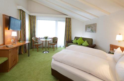 Baiersbronn Bed & Breakfast | Gästehaus Gaiser: Family-Friendly 4-Star Getaway