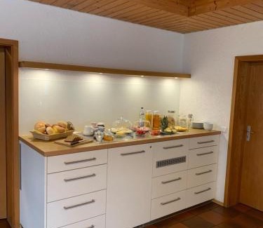 Untergruppenbach Hotel | Pet and Child Friendly Getaway at Gästehaus Hartwig