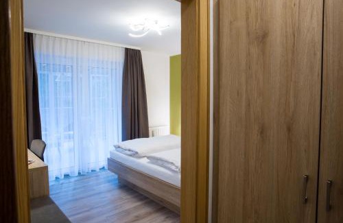 Bocklemund/Mengenich House | Family-Friendly Gästehaus Hotel Wilms with Breakfast Included