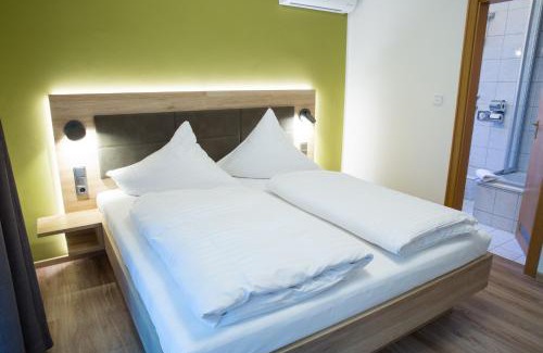 Bocklemund/Mengenich House | Family-Friendly Gästehaus Hotel Wilms with Breakfast Included