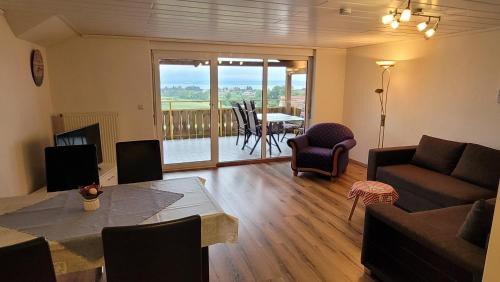 Meersburg Apartment | Welcoming Gästehaus Huber Meersburg with Breakfast & Kitchen
