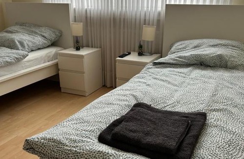 Titz House | Welcoming Gästehaus in Titz: Pet and Child-Friendly Stay