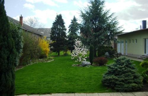 Andau House | Gästehaus Josef Lang: Guest Rated 9.3, Dining & Kitchen