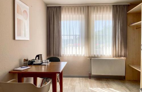 Rangendingen Hotel | Gästehaus Juhl: Oceanfront Getaway with Kitchen Access