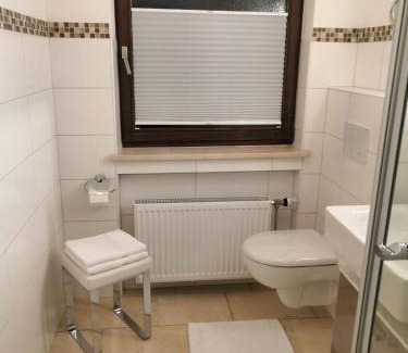 Klais Apartment | Oceanfront Gästehaus Kayetan - 4-Star Rated Getaway