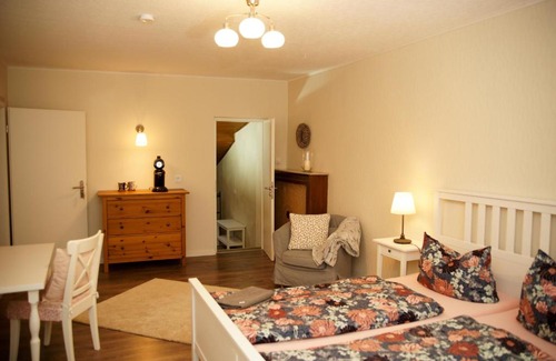 Schwemlingen Hotel | Gästehaus Kerber: Family-Friendly with a 9.1/10 Rating