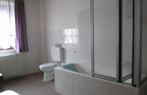 Zusmarshausen House | Cozy Gästehaus Kranzfelder: Family & Pet Friendly Retreat