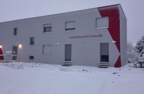 Trumau Bed & Breakfast | Discover Gästehaus Krause: Pet-Friendly Gem with Kitchen