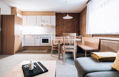 Mellau Bed & Breakfast | Gästehaus Lässer: Family-Friendly Stay with Breakfast & Kitchen