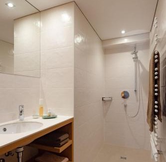 Mellau Bed & Breakfast | Gästehaus Lässer: Family-Friendly Stay with Breakfast & Kitchen