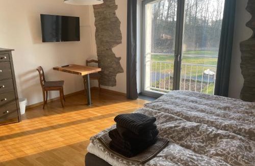 Lausnitz Bed & Breakfast | Gästehaus Lausnitz: Pet-Friendly Retreat with Kitchen Access