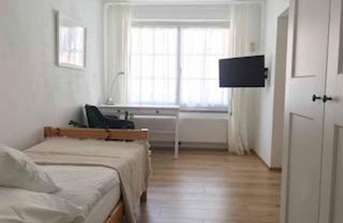 Krems an der Donau House | Pet-Friendly Stay at Gästehaus Lurger with Family Amenities