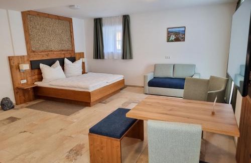 Muhr am See Apartment | Experience Gästehaus Mönchswald: Rated 9/10 with Hot Tub