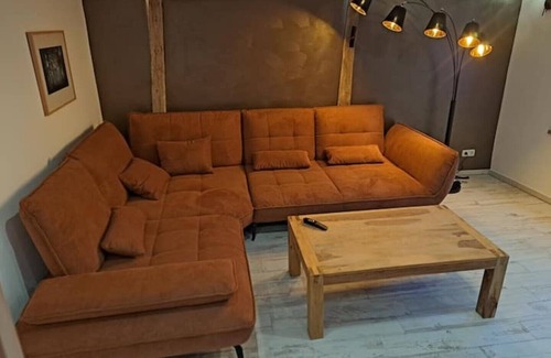 Bad Bergzabern House | Gästehaus Merlin: Family-Friendly Getaway with Spa & Breakfast