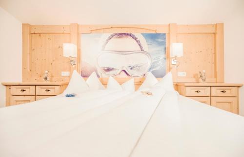 Mayrhofen House | Inviting Gästehaus Oblasser: Family-Friendly with Breakfast