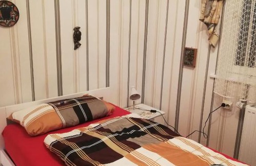 Feuchtwangen Apartment | Gästehaus Ochsenhof: Oceanfront Retreat with Spa Access