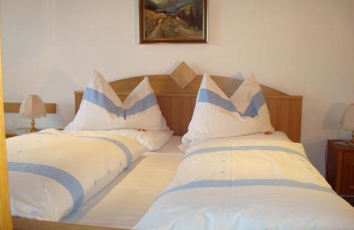 Kirchdorf in Tirol House | Family-Friendly Gästehaus-Pension Bendler - Rated 9.3/10