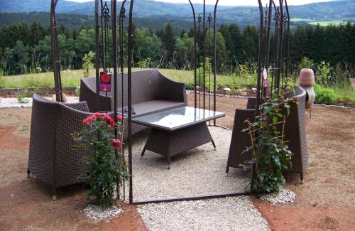 Flanitz Apartment | Gästehaus Rachelblick: Family & Pet Friendly Retreat