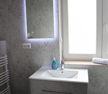 Heede House | Inviting Gästehaus Radler Scheune: 9/10 Guest Rated Haven