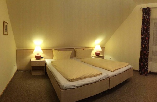 Ovelgoenne House | Discover Gästehaus Südheide: Family-Friendly Retreat
